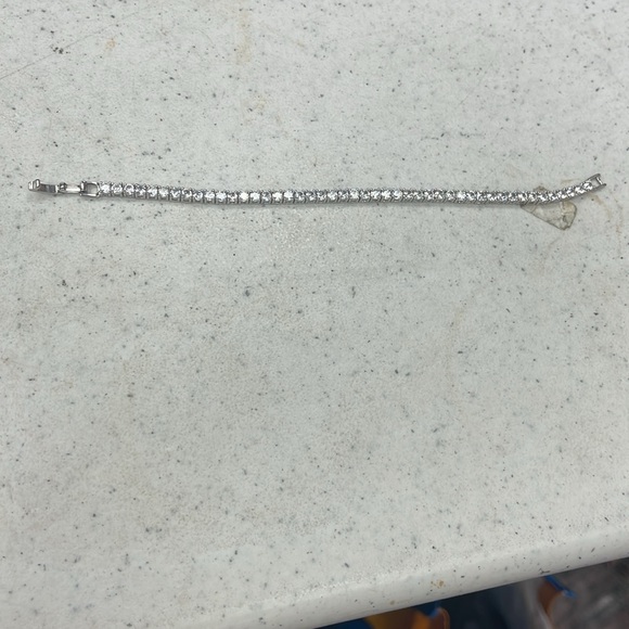 3mm tennis braclet 7” - Picture 4 of 4